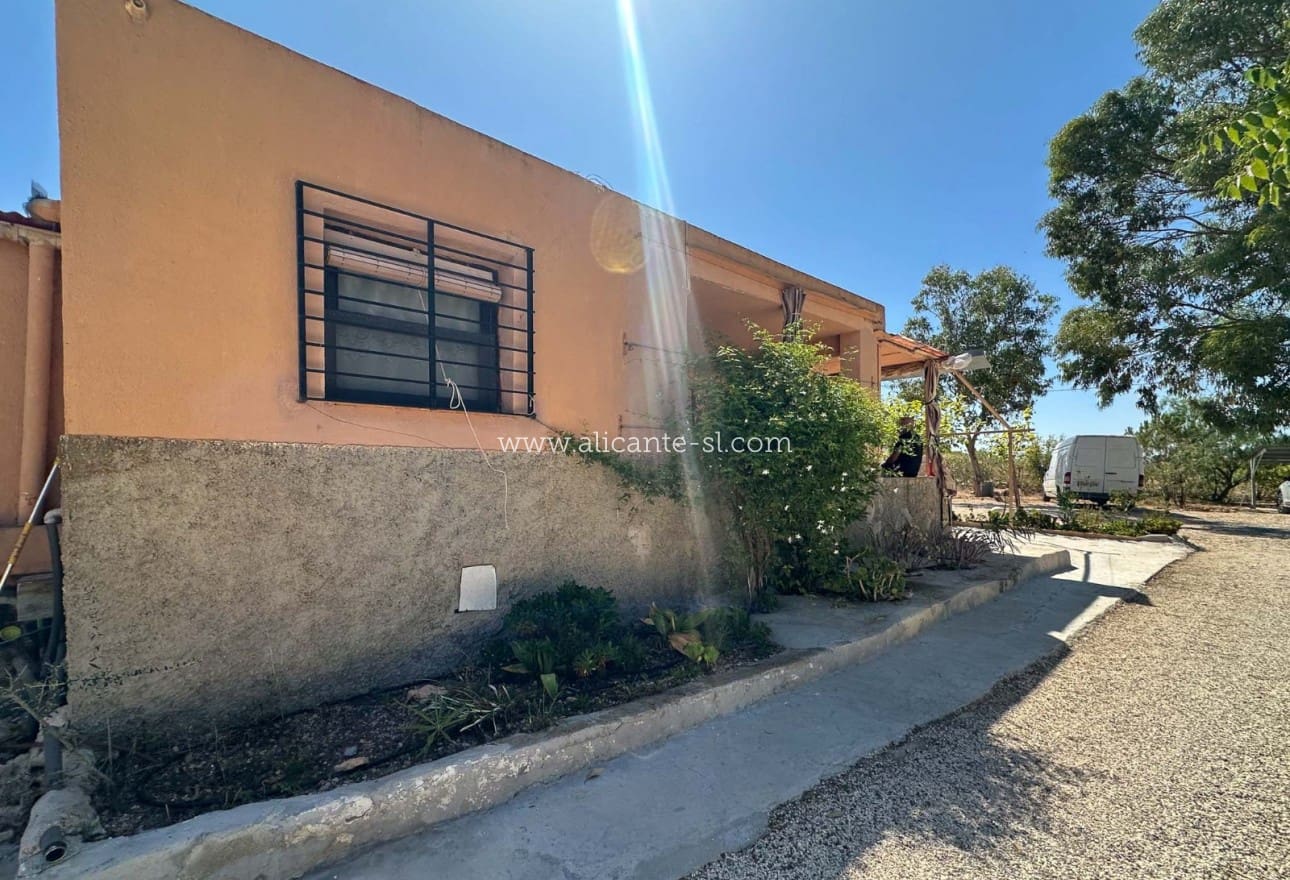 3 soveværelse Finca/Landehus til salg i Hondon de las Nieves med garage - € 179.950 (Ref: 9254411)