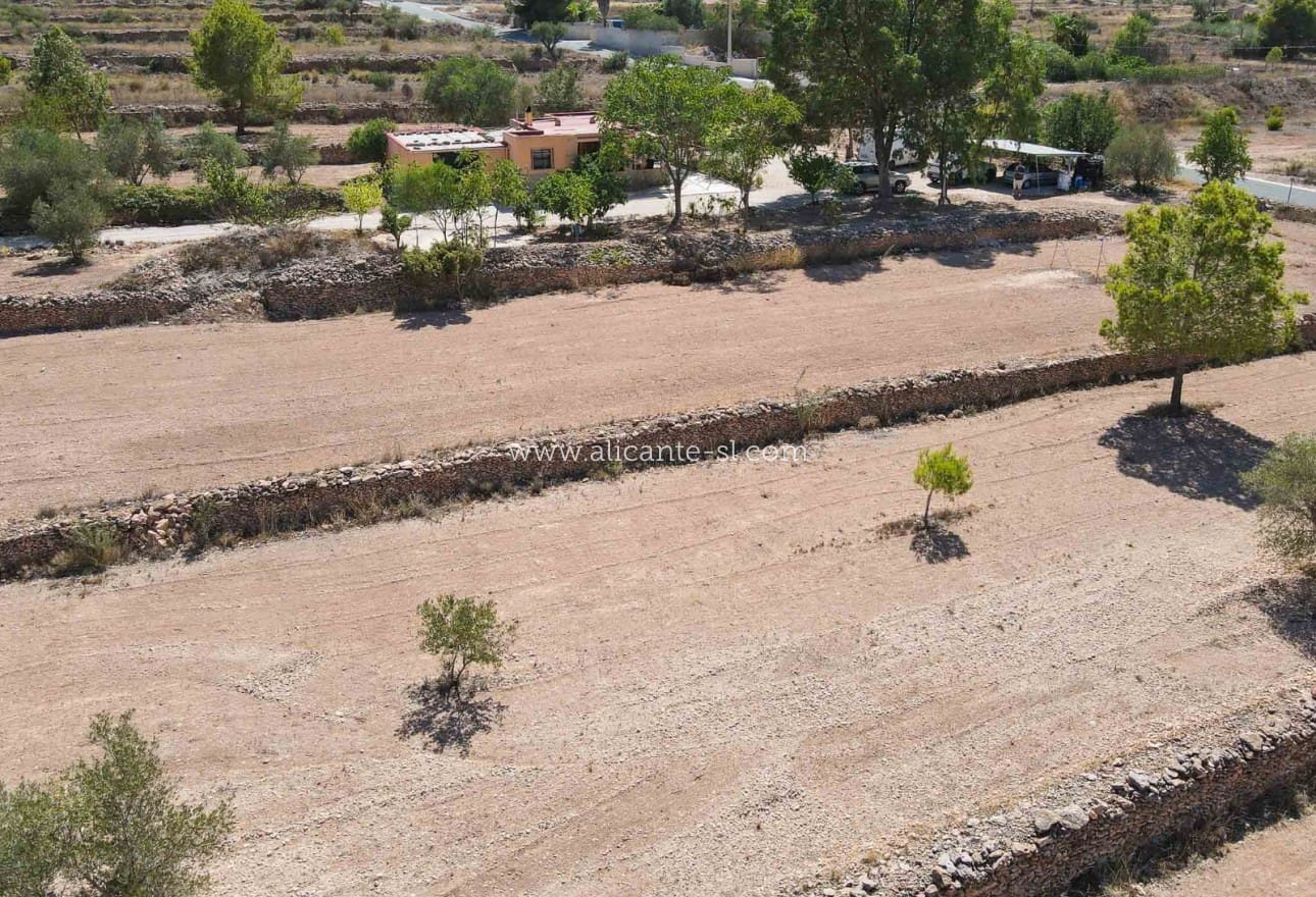 3 soveværelse Finca/Landehus til salg i Hondon de las Nieves med garage - € 179.950 (Ref: 9254411)