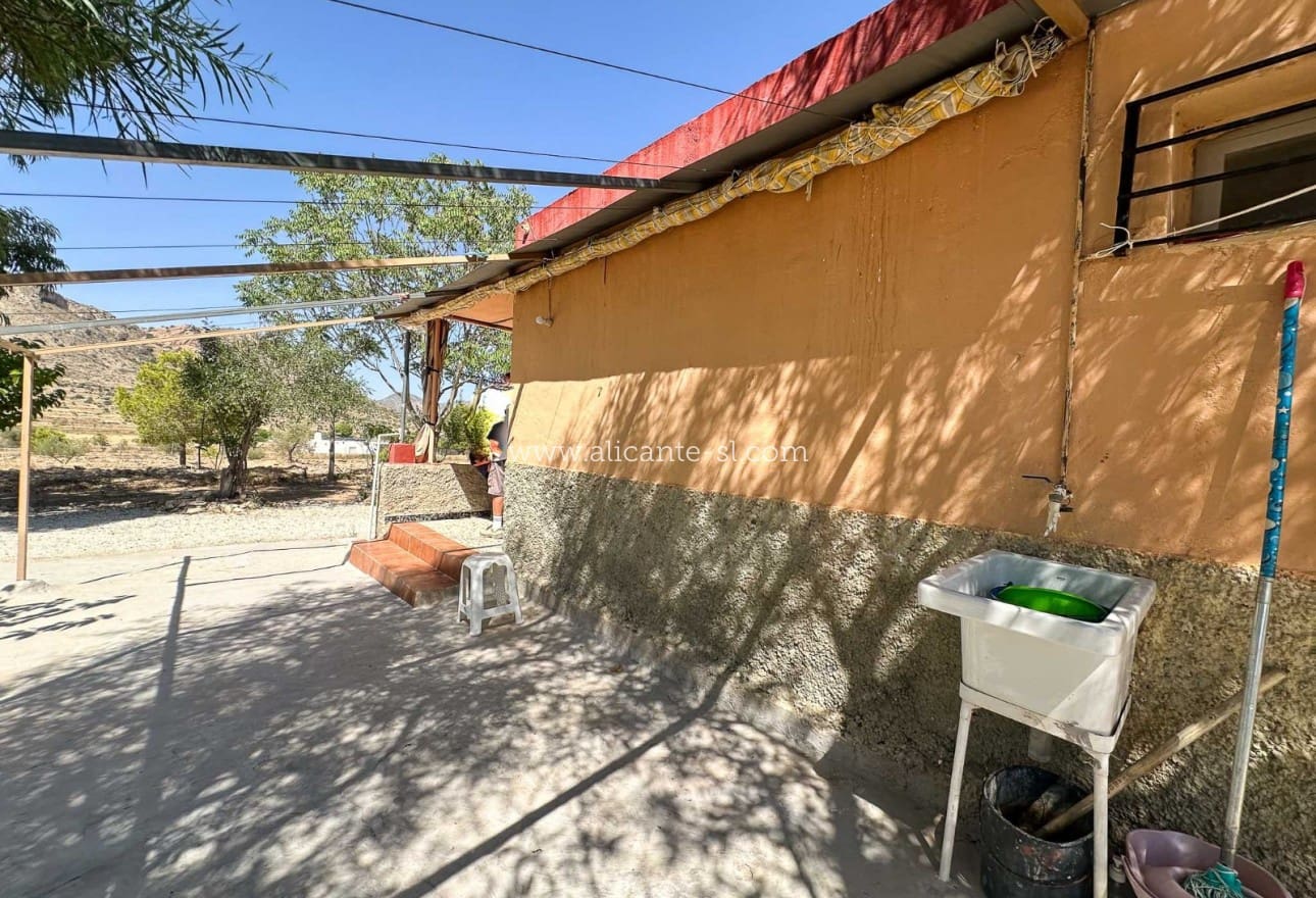 3 soveværelse Finca/Landehus til salg i Hondon de las Nieves med garage - € 179.950 (Ref: 9254411)