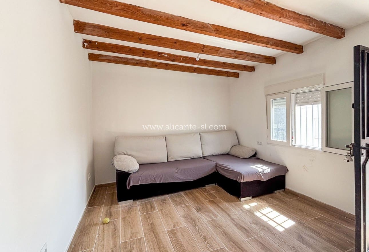 3 Zimmer Haus zu verkaufen in Hondon de los Frailes - 99.000 € (Ref: 9256301)
