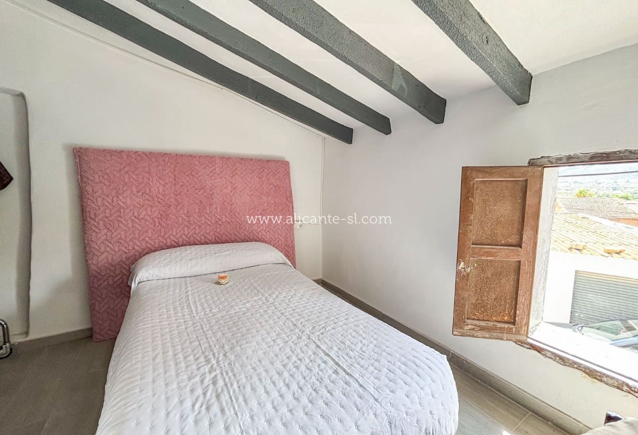 3 Zimmer Haus zu verkaufen in Hondon de los Frailes - 99.000 € (Ref: 9256301)