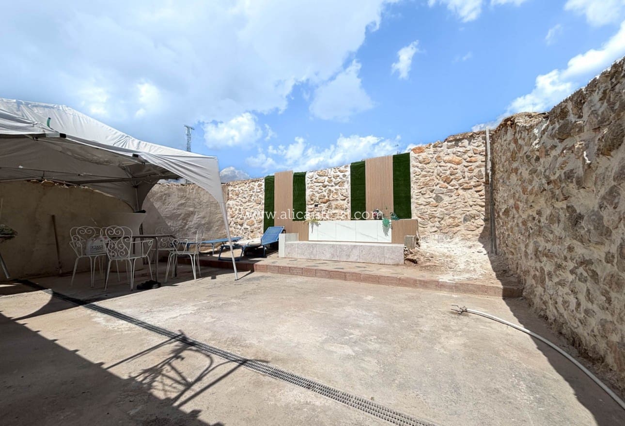 3 Zimmer Haus zu verkaufen in Hondon de los Frailes - 99.000 € (Ref: 9256301)