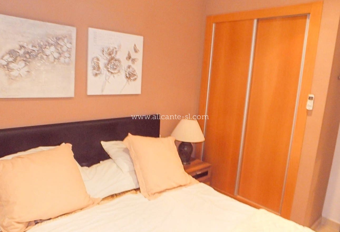 3 slaapkamer Villa te koop in La Romana met zwembad - € 214.950 (Ref: 9256375)