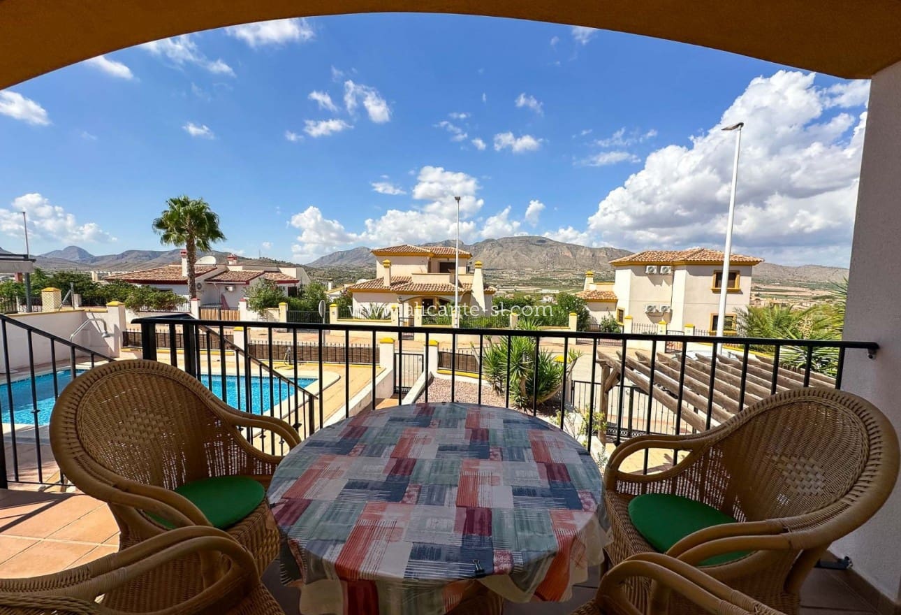 3 Zimmer Villa zu verkaufen in Hondon de las Nieves mit Pool - 239.950 € (Ref: 9263941)