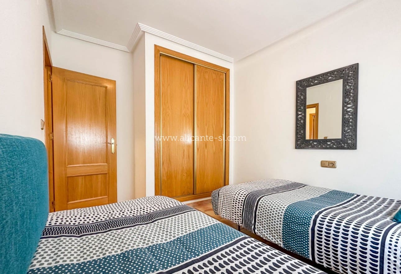 3 Zimmer Villa zu verkaufen in Hondon de las Nieves mit Pool - 239.950 € (Ref: 9263941)