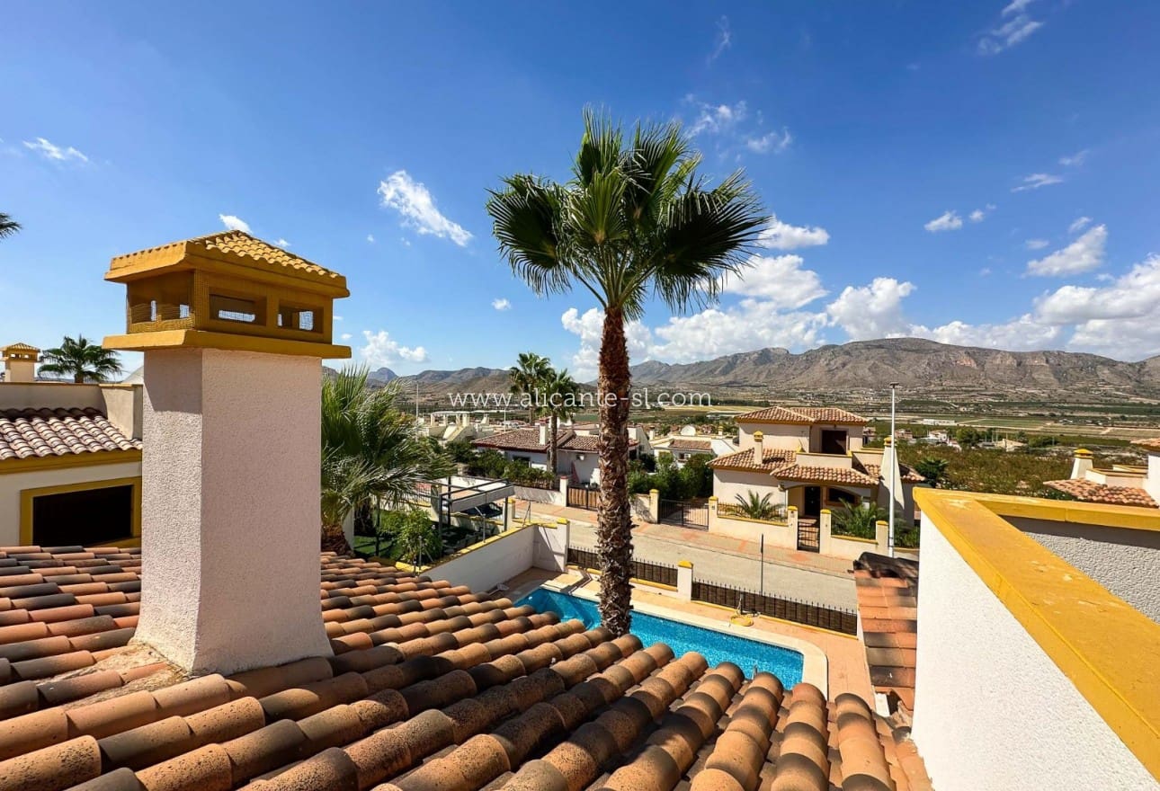 3 Zimmer Villa zu verkaufen in Hondon de las Nieves mit Pool - 239.950 € (Ref: 9263941)