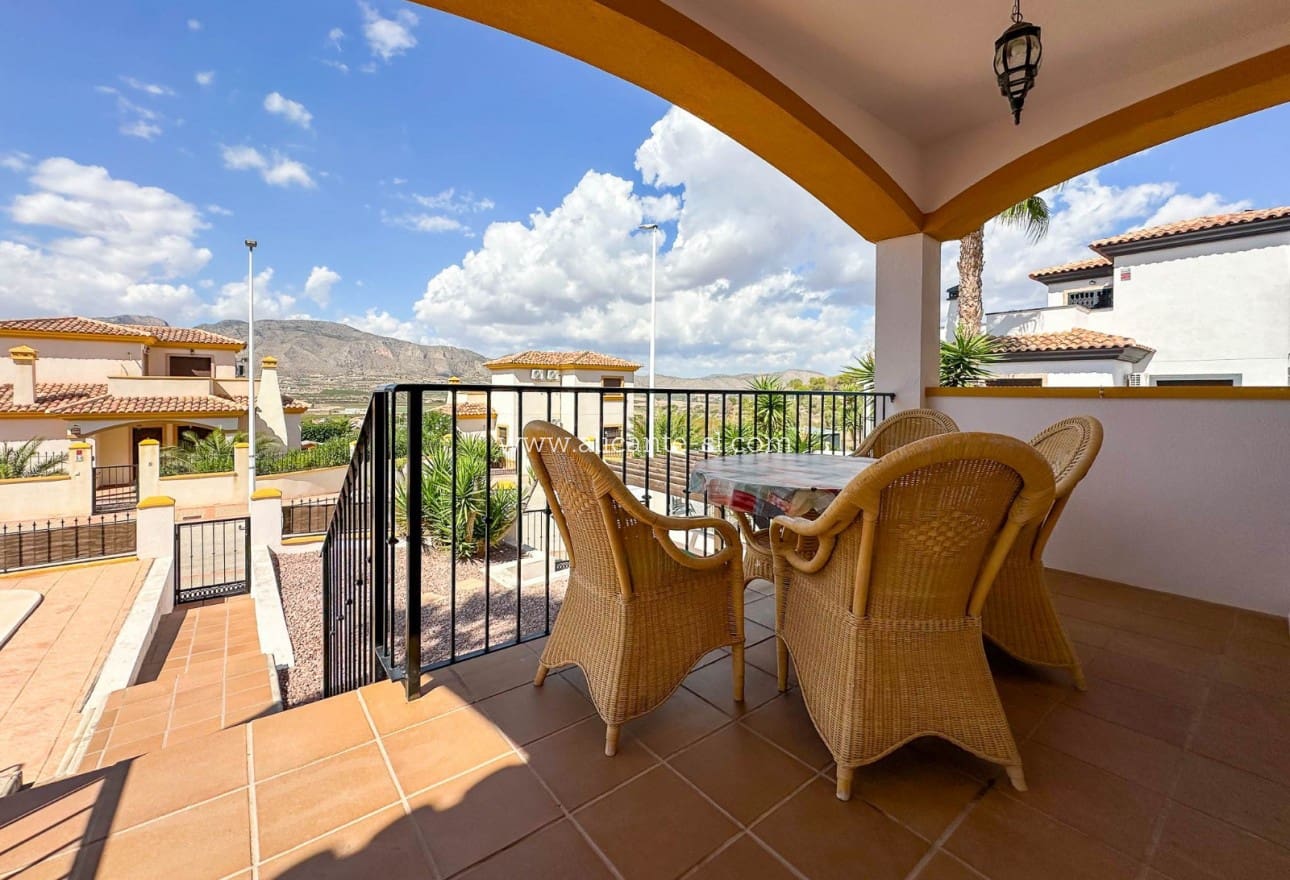 3 Zimmer Villa zu verkaufen in Hondon de las Nieves mit Pool - 239.950 € (Ref: 9263941)