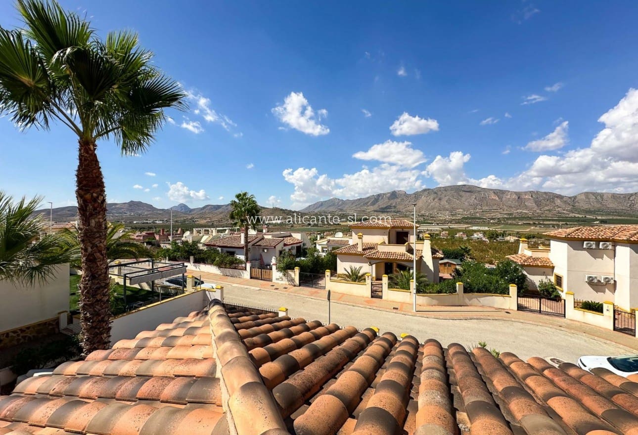 3 Zimmer Villa zu verkaufen in Hondon de las Nieves mit Pool - 239.950 € (Ref: 9263941)