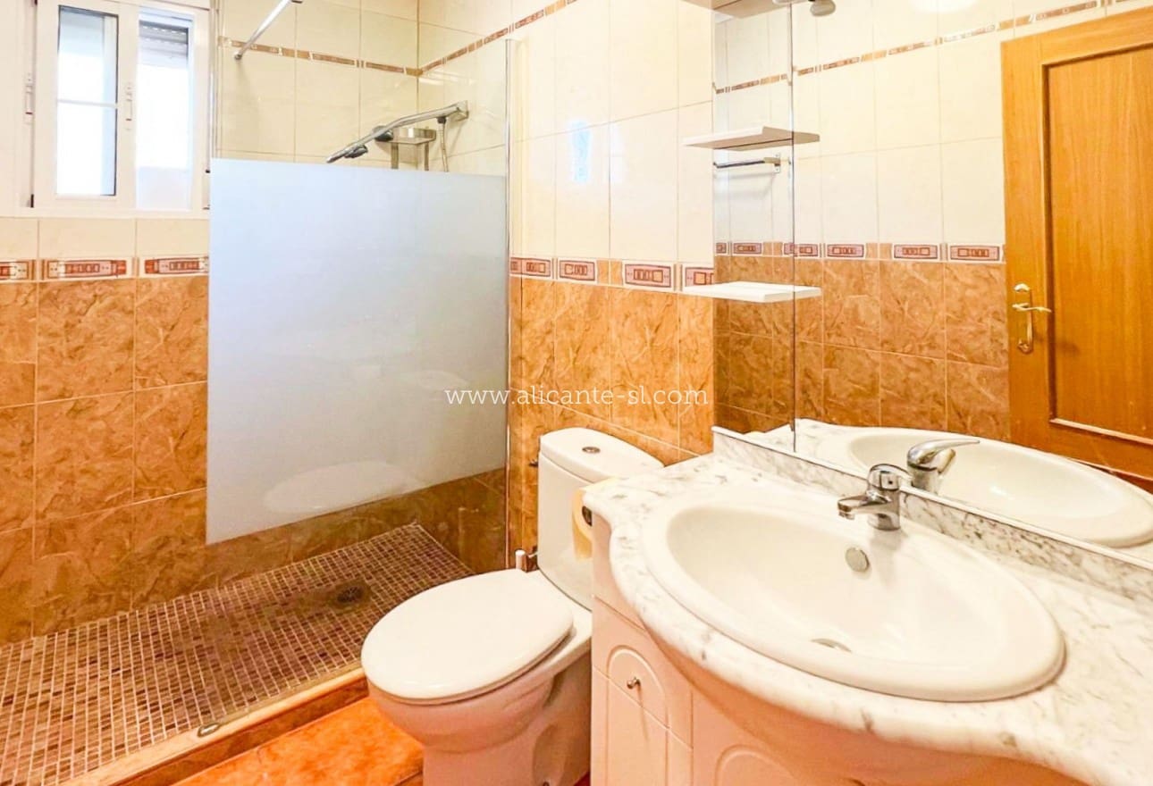 3 soverom Villa til salgs i Macisvenda med svømmebasseng garasje - € 295 000 (Ref: 9268998)