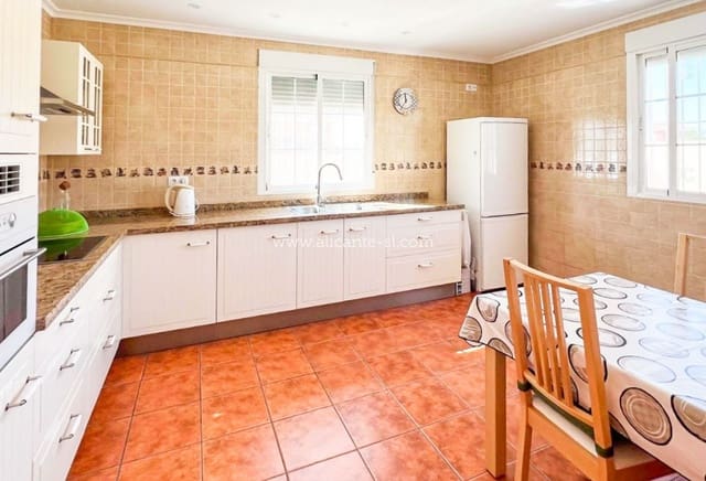 3 Zimmer Villa zu verkaufen in Macisvenda, Abanilla mit Pool Garage - 295.000 € (Ref: 9268998)