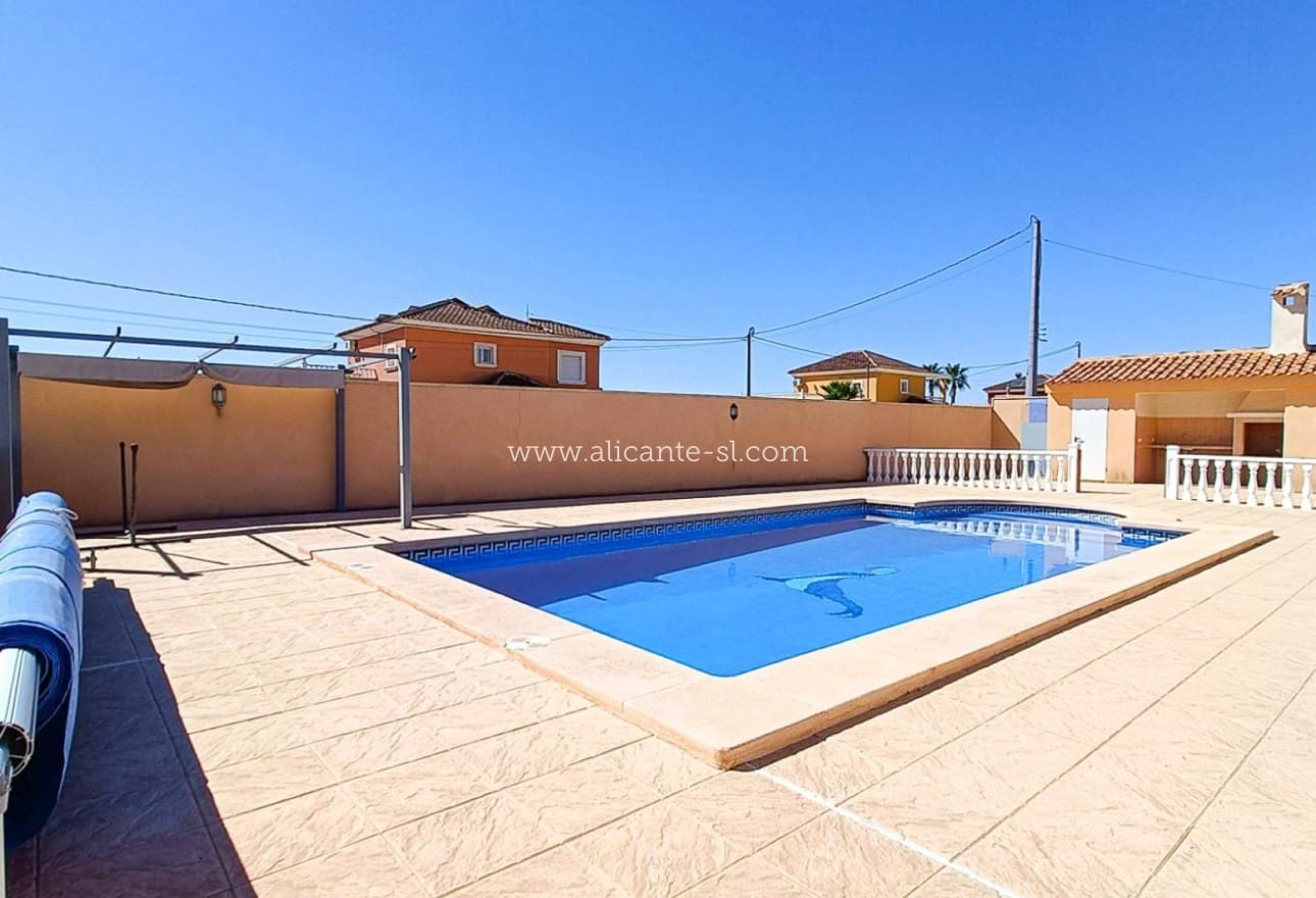 3 soverom Villa til salgs i Macisvenda med svømmebasseng garasje - € 295 000 (Ref: 9268998)