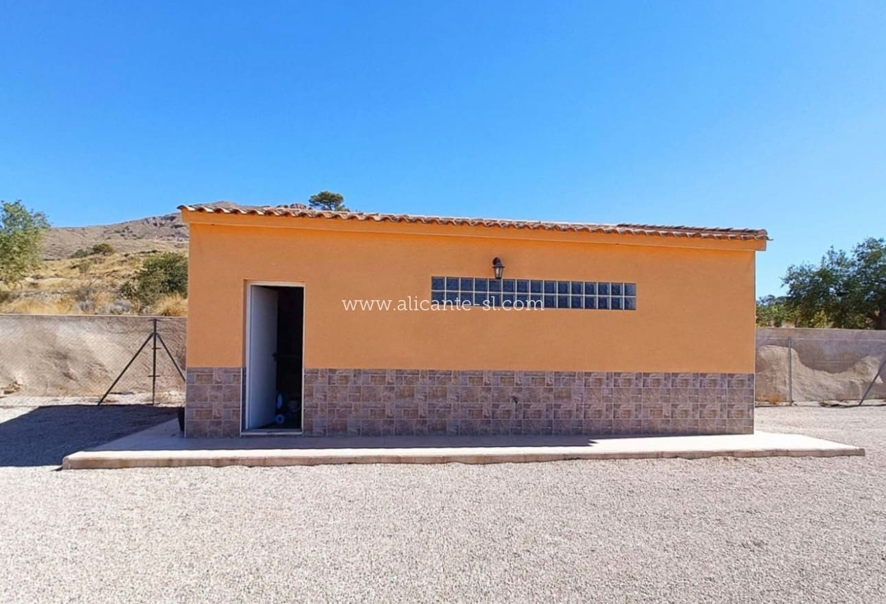 3 soverom Villa til salgs i Macisvenda med svømmebasseng garasje - € 295 000 (Ref: 9268998)