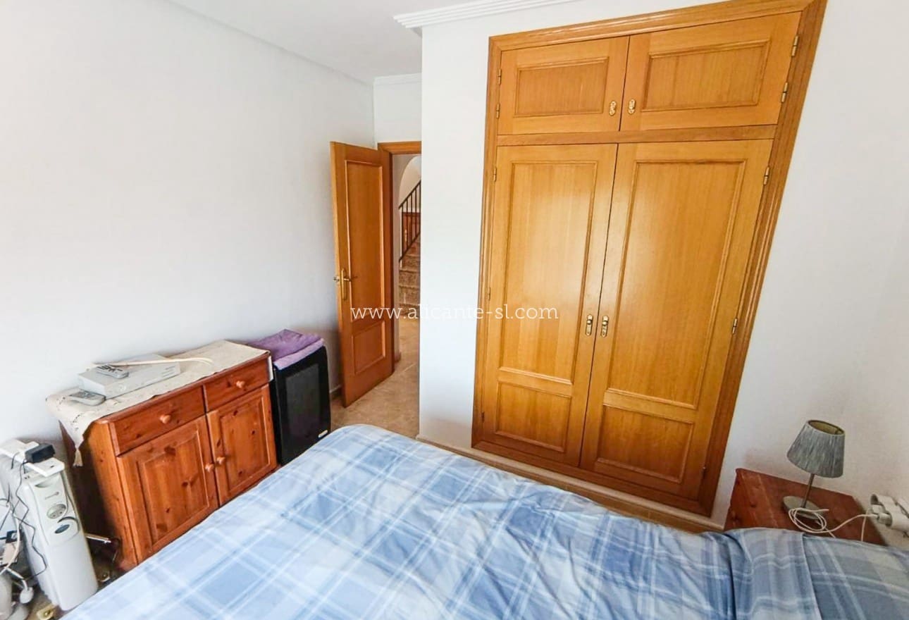 3 bedroom Villa for sale in Hondon de las Nieves with pool - € 260,000 (Ref: 9287902)