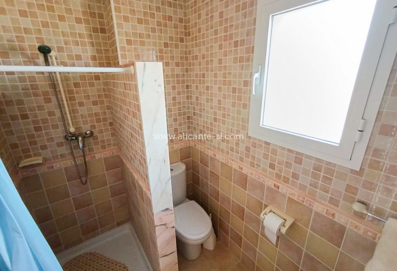 3 bedroom Villa for sale in Hondon de las Nieves with pool - € 260,000 (Ref: 9287902)