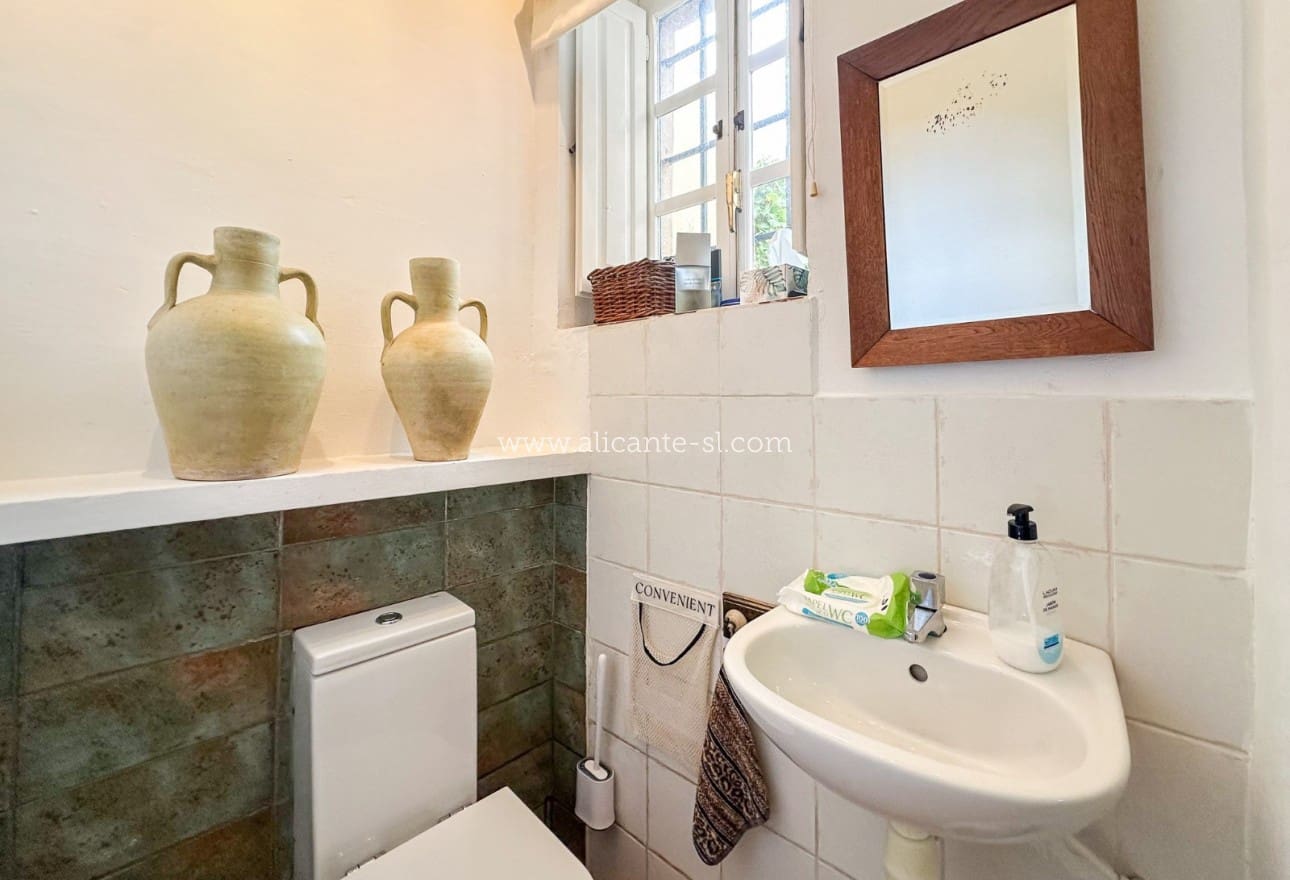 5 soveværelse Finca/Landehus til salg i La Romana med garage - € 269.950 (Ref: 9311381)