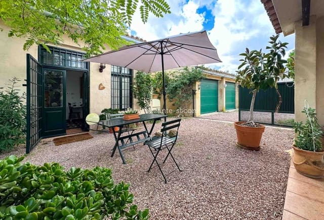 5 bedroom Finca/Country House for sale in La Romana with garage - € 269,950 (Ref: 9311381)