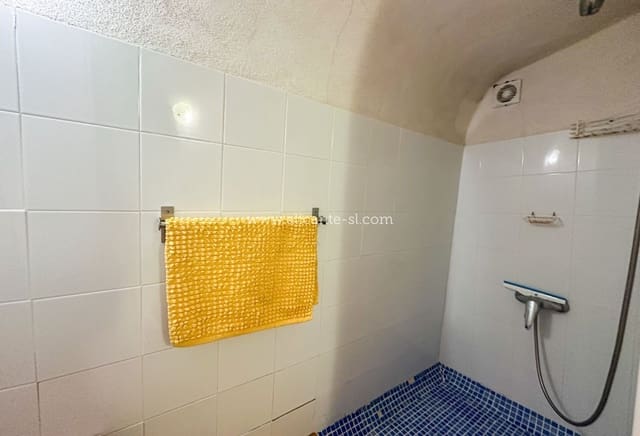 4 bedroom Cave House for sale in La Romana - € 149,950 (Ref: 9311585)