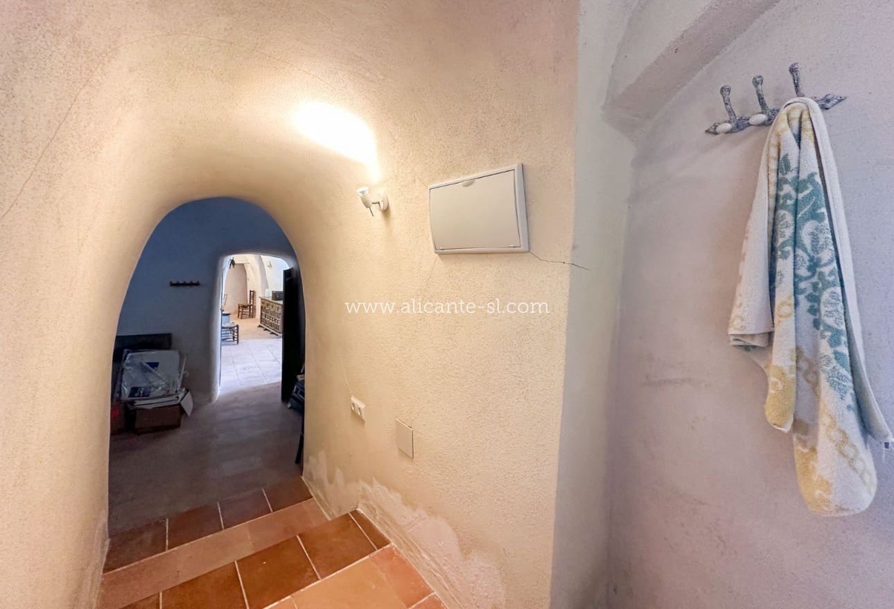 4 quarto Casa de Caverna para venda em La Romana - 149 950 € (Ref: 9311585)