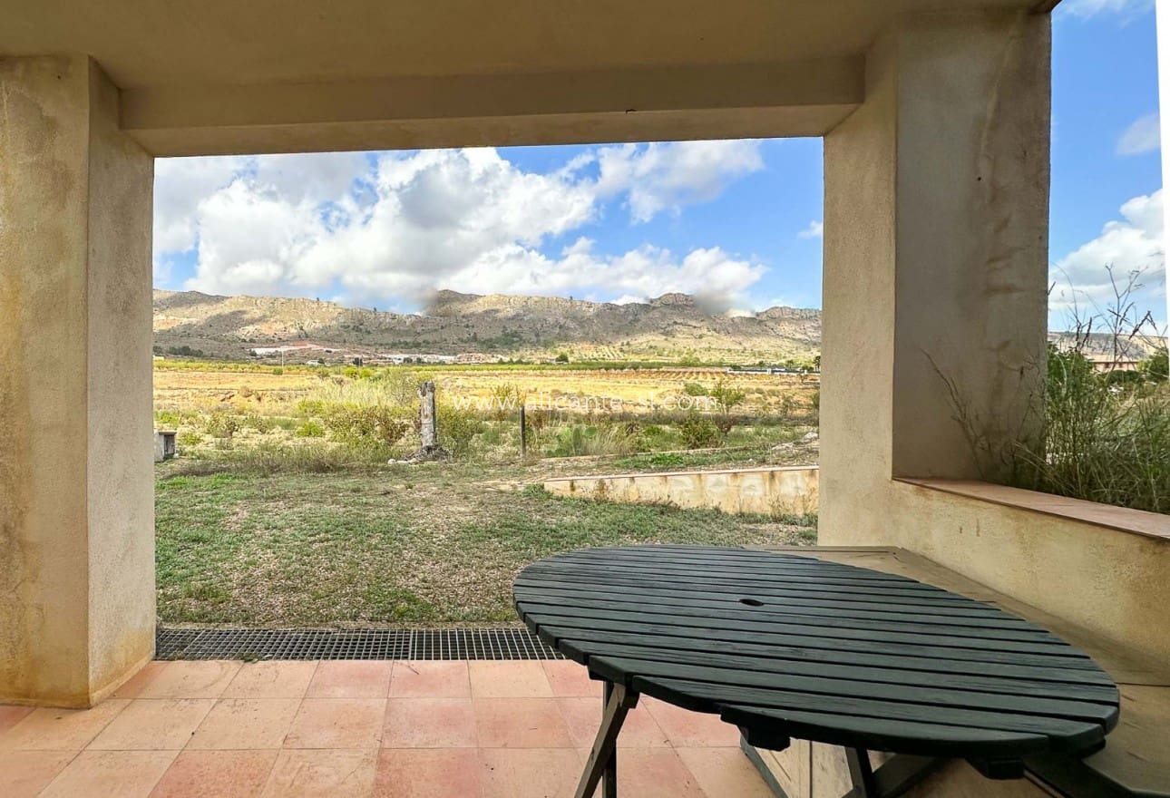4 quarto Casa de Caverna para venda em La Romana - 149 950 € (Ref: 9311585)