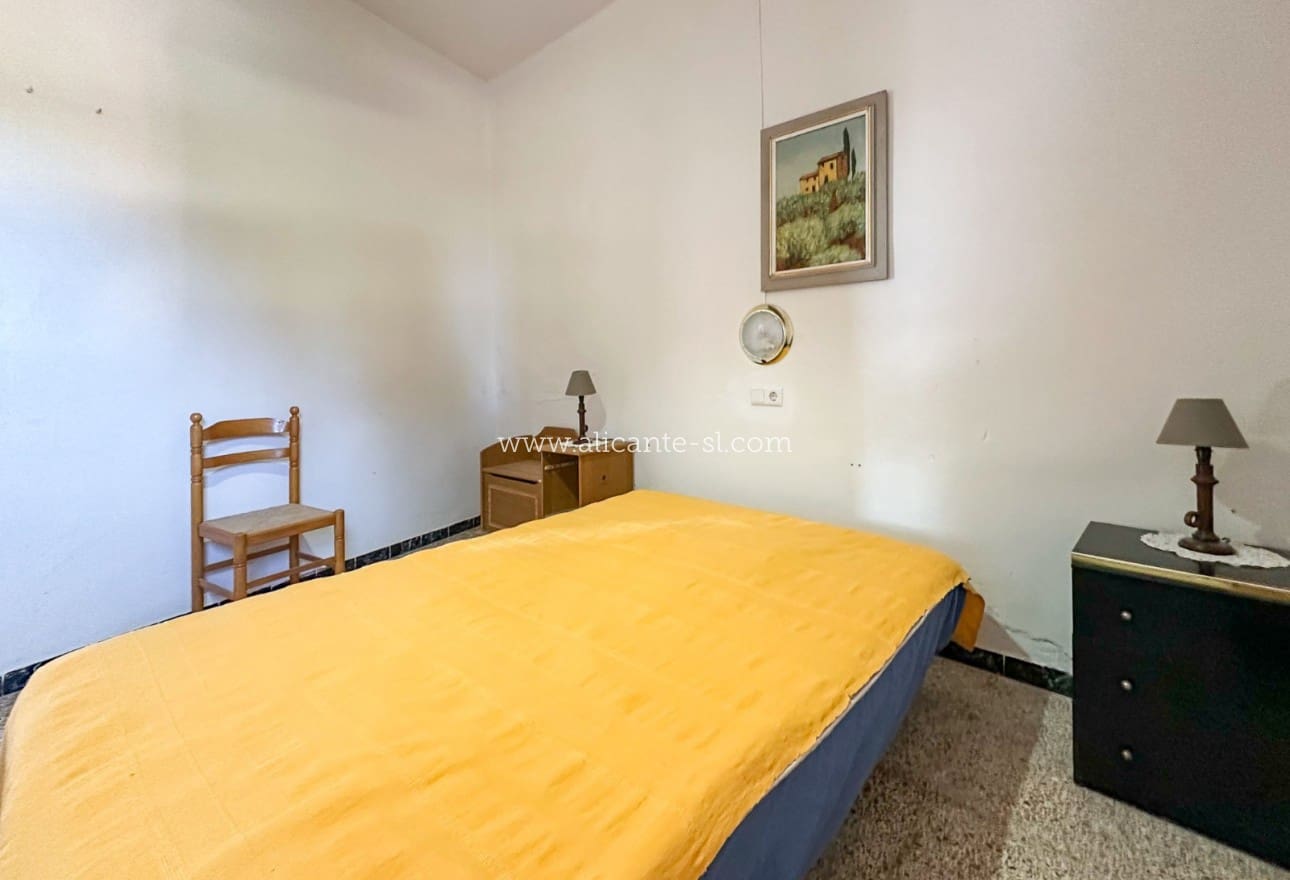 3 slaapkamer Finca/Landhuis te koop in Monforte del Cid met zwembad garage - € 199.950 (Ref: 9354530)