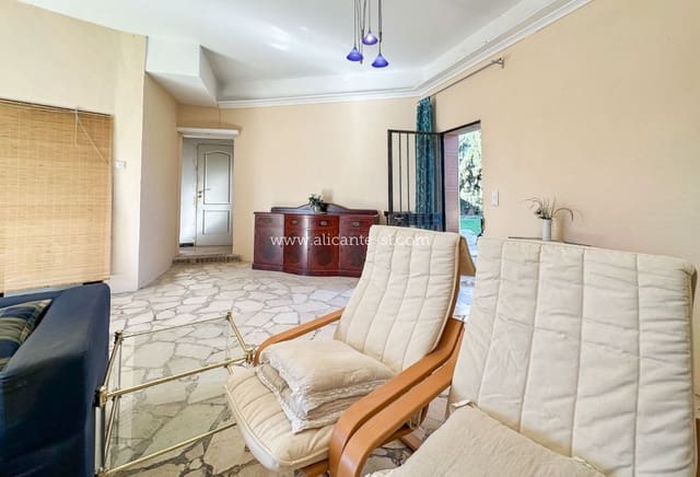 3 bedroom Finca/Country House for sale in Monforte del Cid with pool garage - € 199,950 (Ref: 9354530)