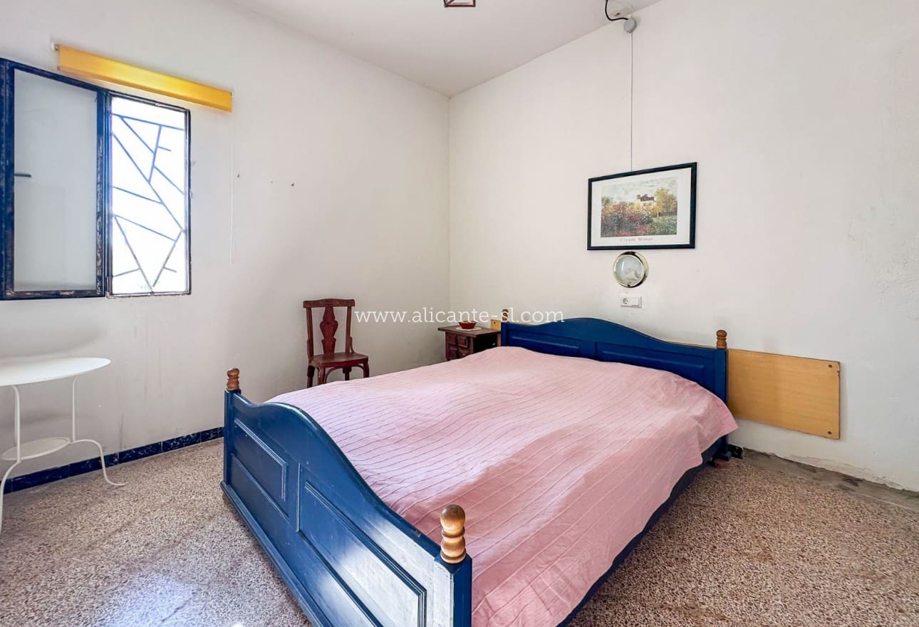 3 slaapkamer Finca/Landhuis te koop in Monforte del Cid met zwembad garage - € 199.950 (Ref: 9354530)