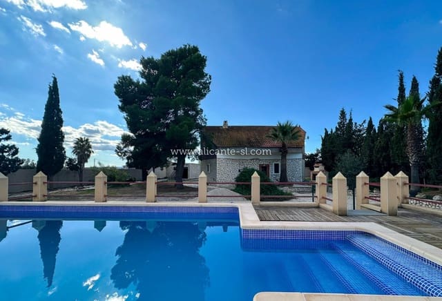 3 bedroom Finca/Country House for sale in Monforte del Cid with pool garage - € 199,950 (Ref: 9354530)