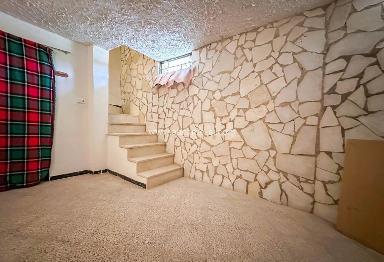 3 slaapkamer Finca/Landhuis te koop in Monforte del Cid met zwembad garage - € 199.950 (Ref: 9354530)