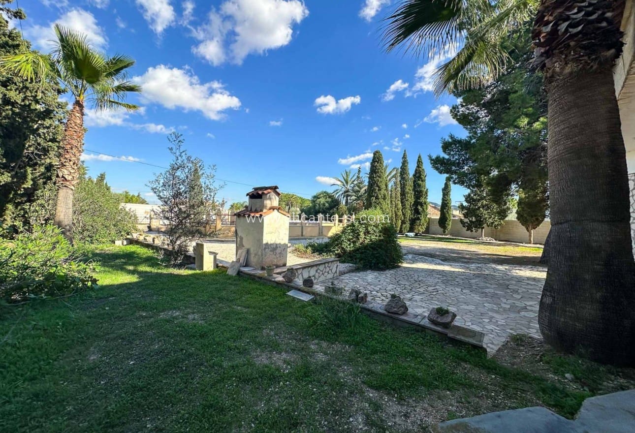 3 slaapkamer Finca/Landhuis te koop in Monforte del Cid met zwembad garage - € 199.950 (Ref: 9354530)