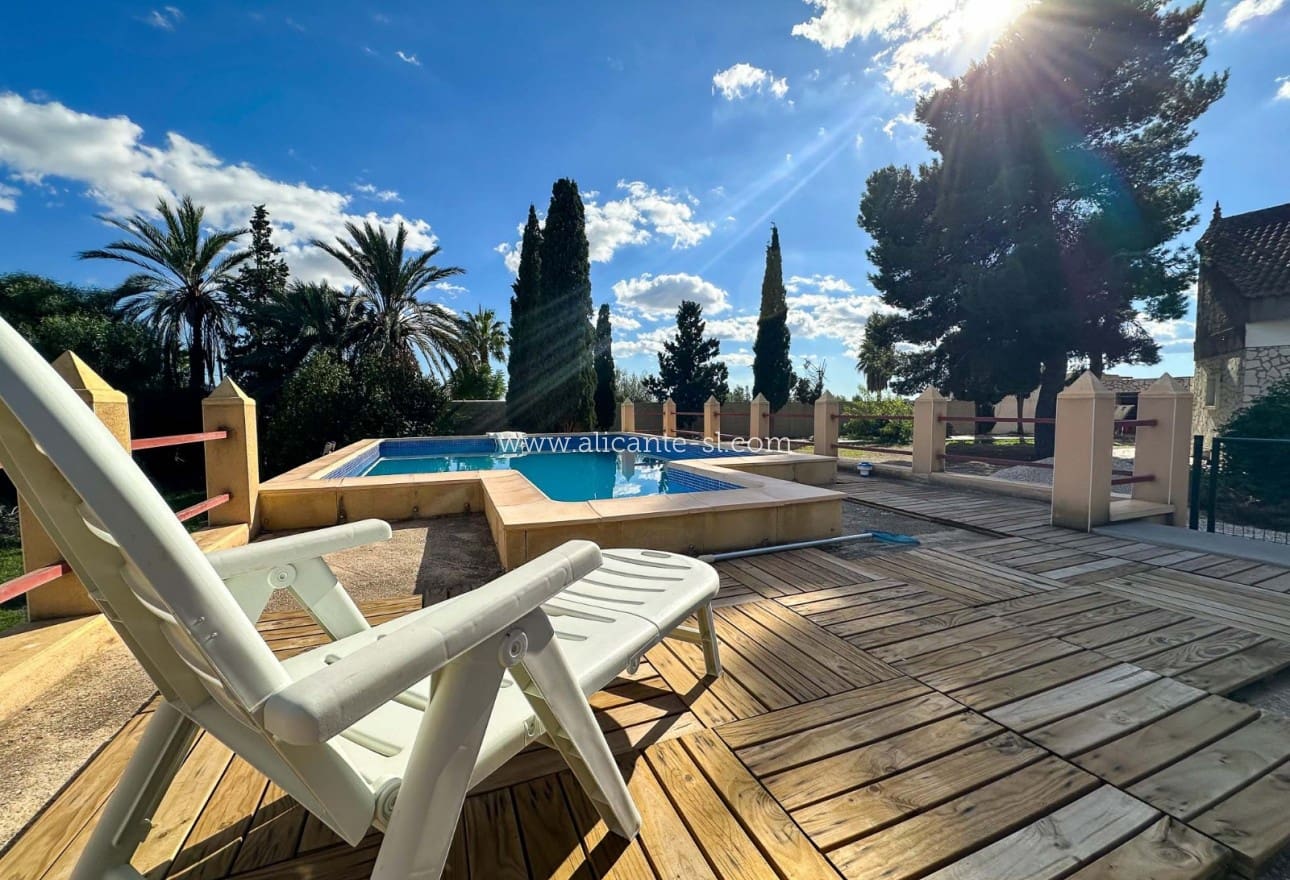 3 slaapkamer Finca/Landhuis te koop in Monforte del Cid met zwembad garage - € 199.950 (Ref: 9354530)