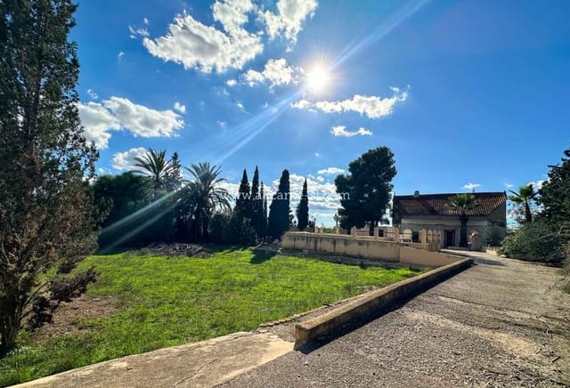 3 bedroom Finca/Country House for sale in Monforte del Cid with pool garage - € 199,950 (Ref: 9354530)