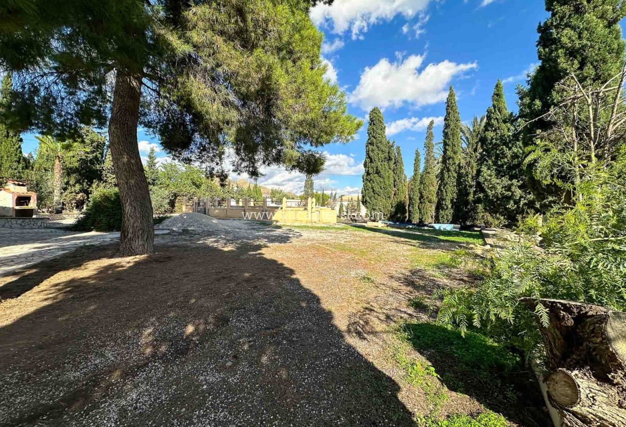 3 slaapkamer Finca/Landhuis te koop in Monforte del Cid met zwembad garage - € 199.950 (Ref: 9354530)