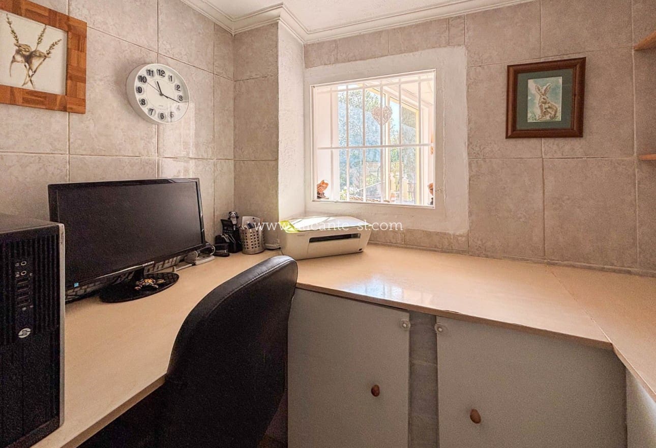 4 sypialnia Finka/Dom wiejski na sprzedaż w Hondon de las Nieves z basenem - 229 950 € (Ref: 9393472)