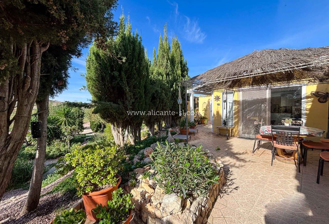 4 sypialnia Finka/Dom wiejski na sprzedaż w Hondon de las Nieves z basenem - 229 950 € (Ref: 9393472)