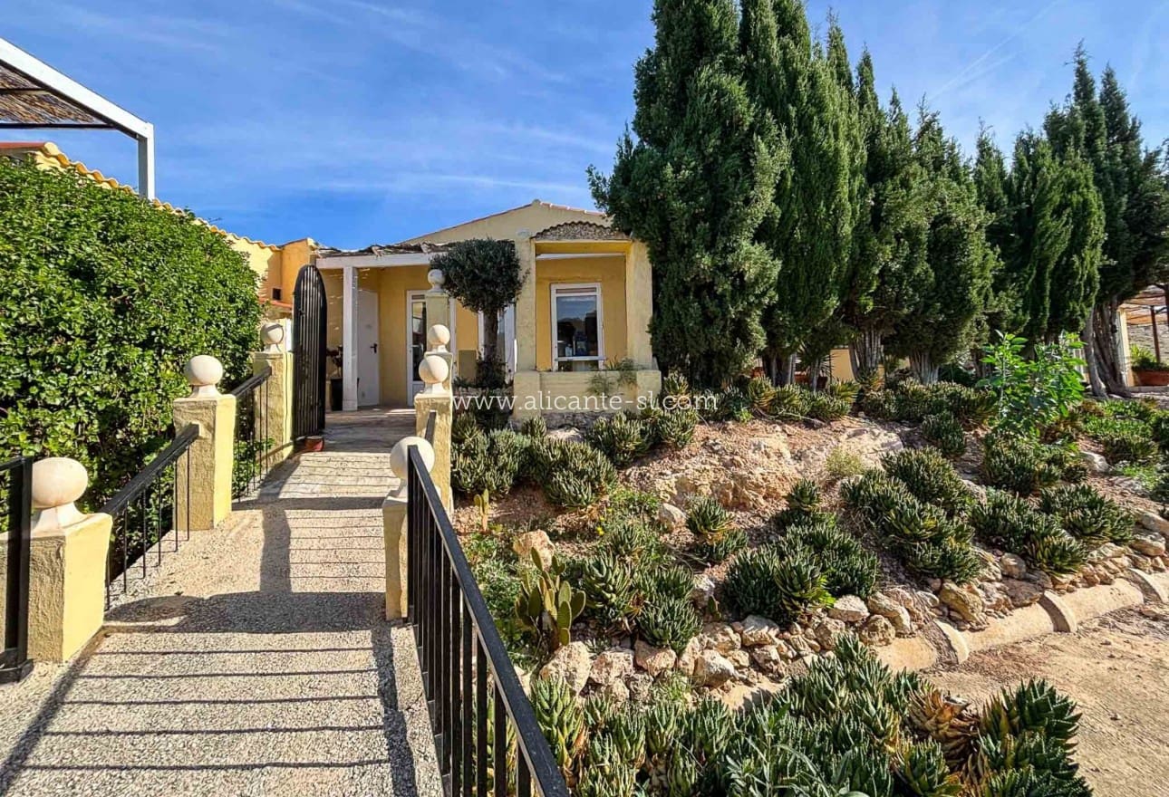 4 sypialnia Finka/Dom wiejski na sprzedaż w Hondon de las Nieves z basenem - 229 950 € (Ref: 9393472)