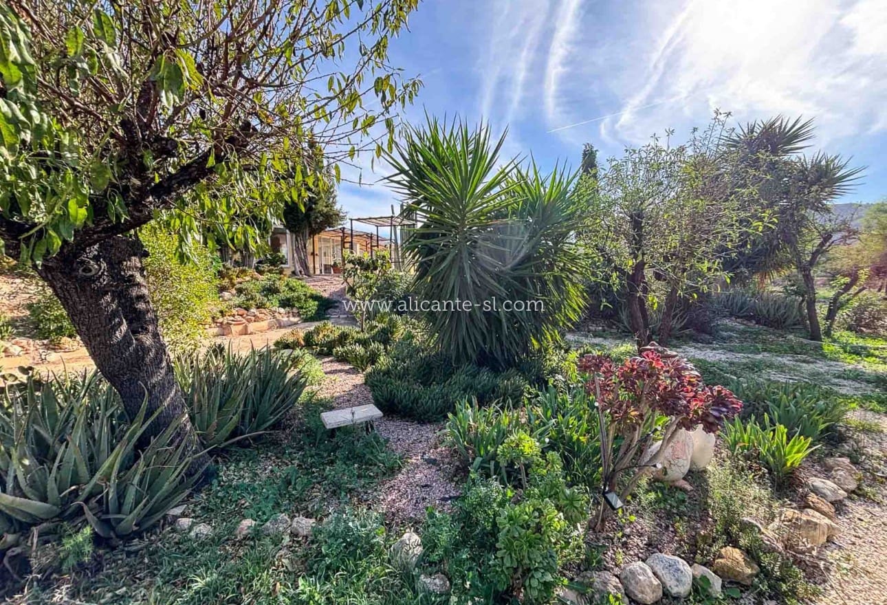 4 sypialnia Finka/Dom wiejski na sprzedaż w Hondon de las Nieves z basenem - 229 950 € (Ref: 9393472)