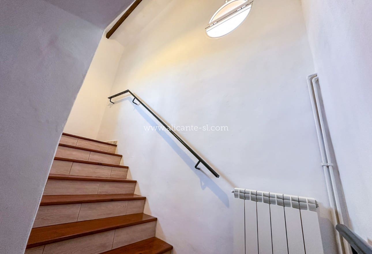 5 slaapkamer Finca/Landhuis te koop in Abanilla met zwembad - € 265.000 (Ref: 9399982)