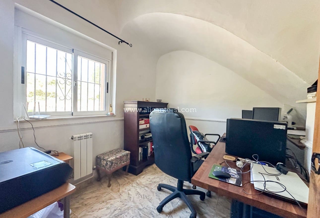 5 slaapkamer Finca/Landhuis te koop in Abanilla met zwembad - € 265.000 (Ref: 9399982)