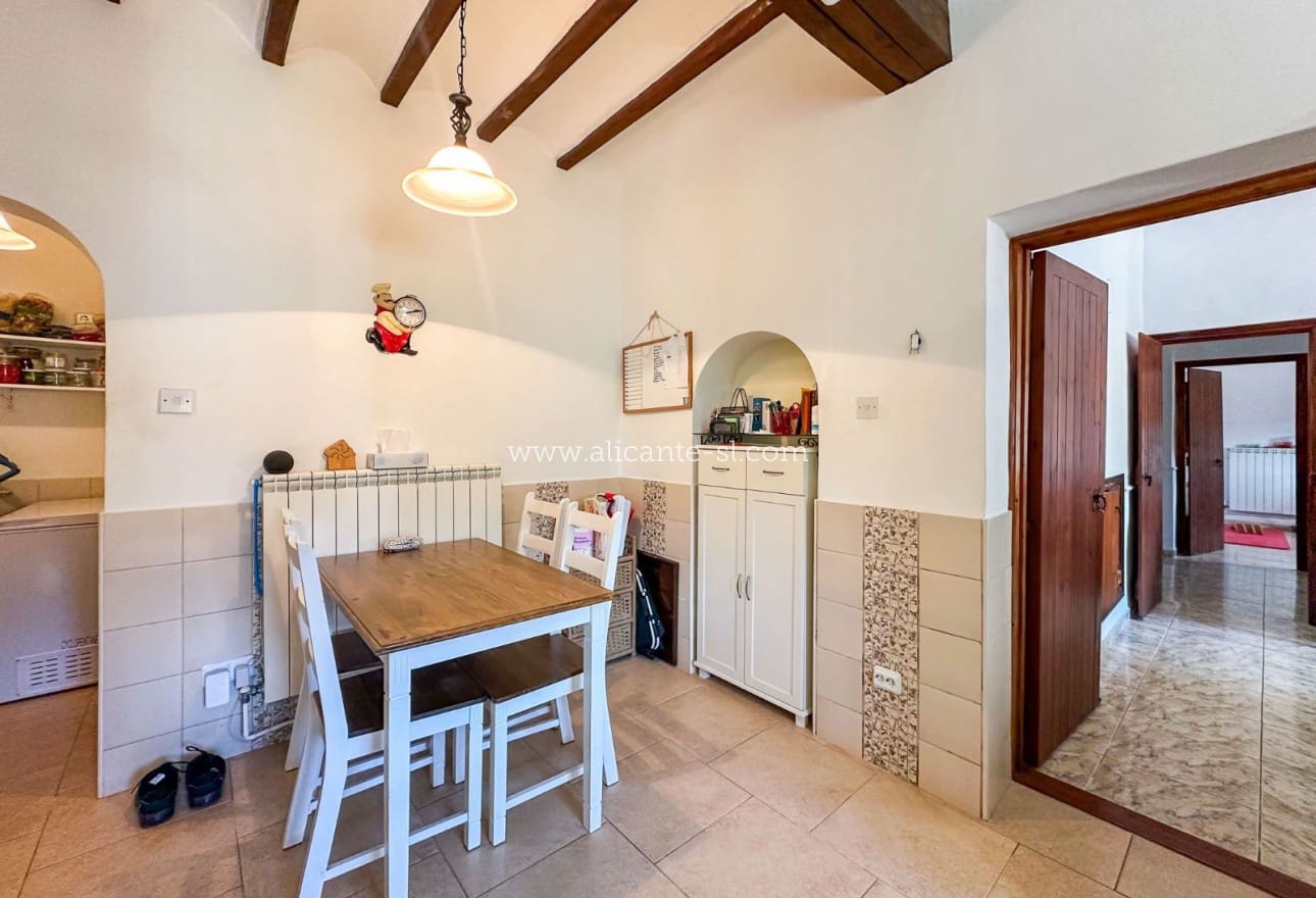 5 slaapkamer Finca/Landhuis te koop in Abanilla met zwembad - € 265.000 (Ref: 9399982)