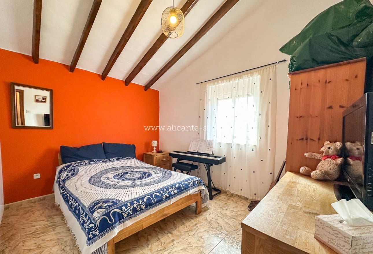 5 slaapkamer Finca/Landhuis te koop in Abanilla met zwembad - € 265.000 (Ref: 9399982)