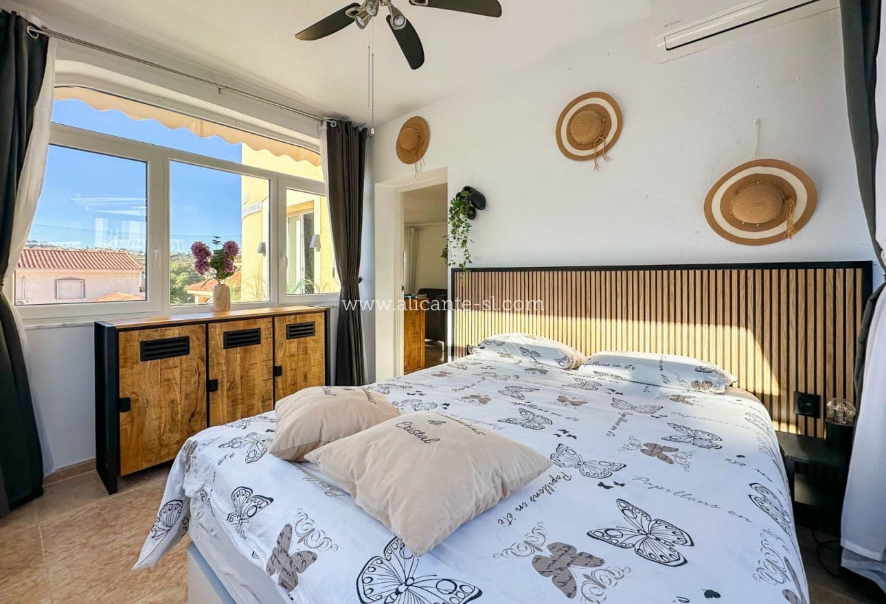 3 sypialnia Willa na sprzedaż w Ciudad Quesada z basenem - 349 950 € (Ref: 9405947)