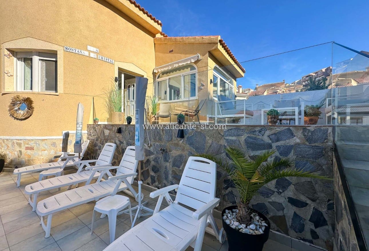 3 sypialnia Willa na sprzedaż w Ciudad Quesada z basenem - 349 950 € (Ref: 9405947)