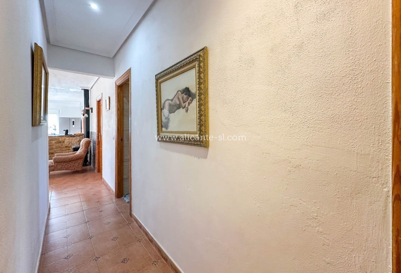 4 makuuhuone Huvila myytävänä paikassa Hondon de las Nieves - 249 950 € (Ref: 9407831)