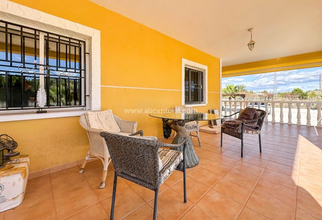 4 makuuhuone Huvila myytävänä paikassa Hondon de las Nieves - 249 950 € (Ref: 9407831)