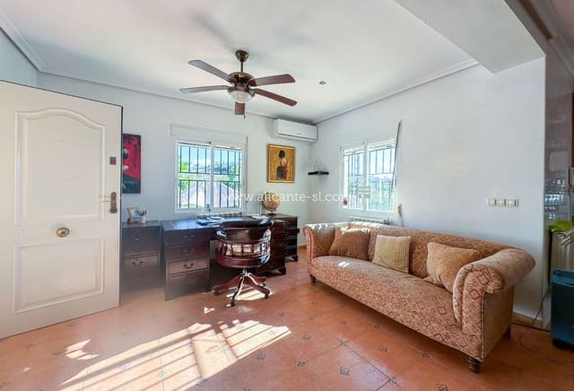 4 makuuhuone Huvila myytävänä paikassa Hondón de las Nieves - 249 950 € (Ref: 9407831)