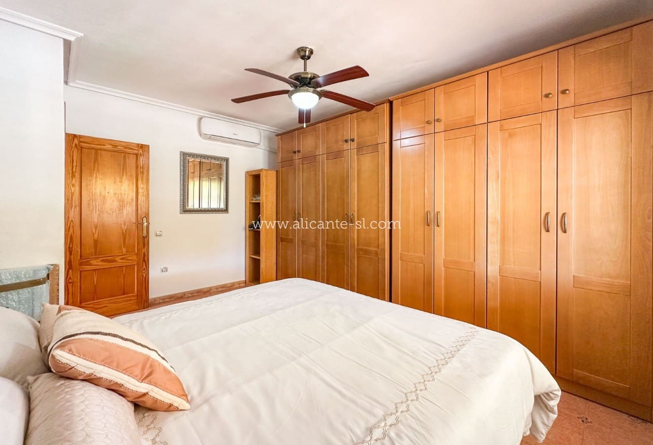 4 makuuhuone Huvila myytävänä paikassa Hondon de las Nieves - 249 950 € (Ref: 9407831)