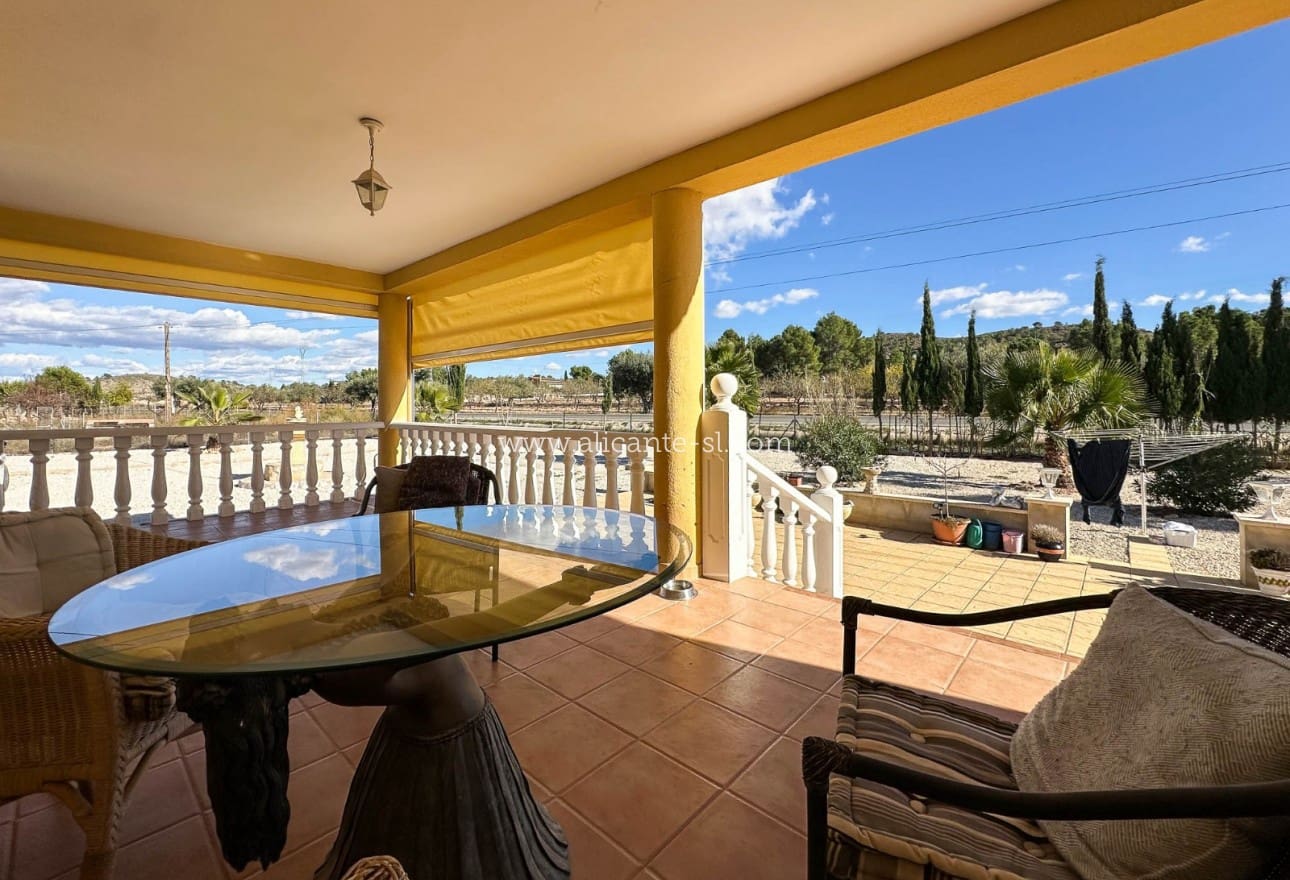 4 makuuhuone Huvila myytävänä paikassa Hondon de las Nieves - 249 950 € (Ref: 9407831)