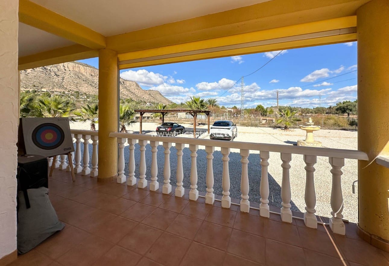 4 makuuhuone Huvila myytävänä paikassa Hondon de las Nieves - 249 950 € (Ref: 9407831)