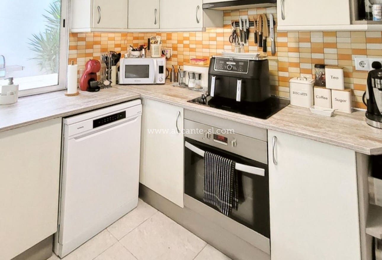 3 sovrum Hus till salu i Monovar / Monover - 135 000 € (Ref: 9413414)