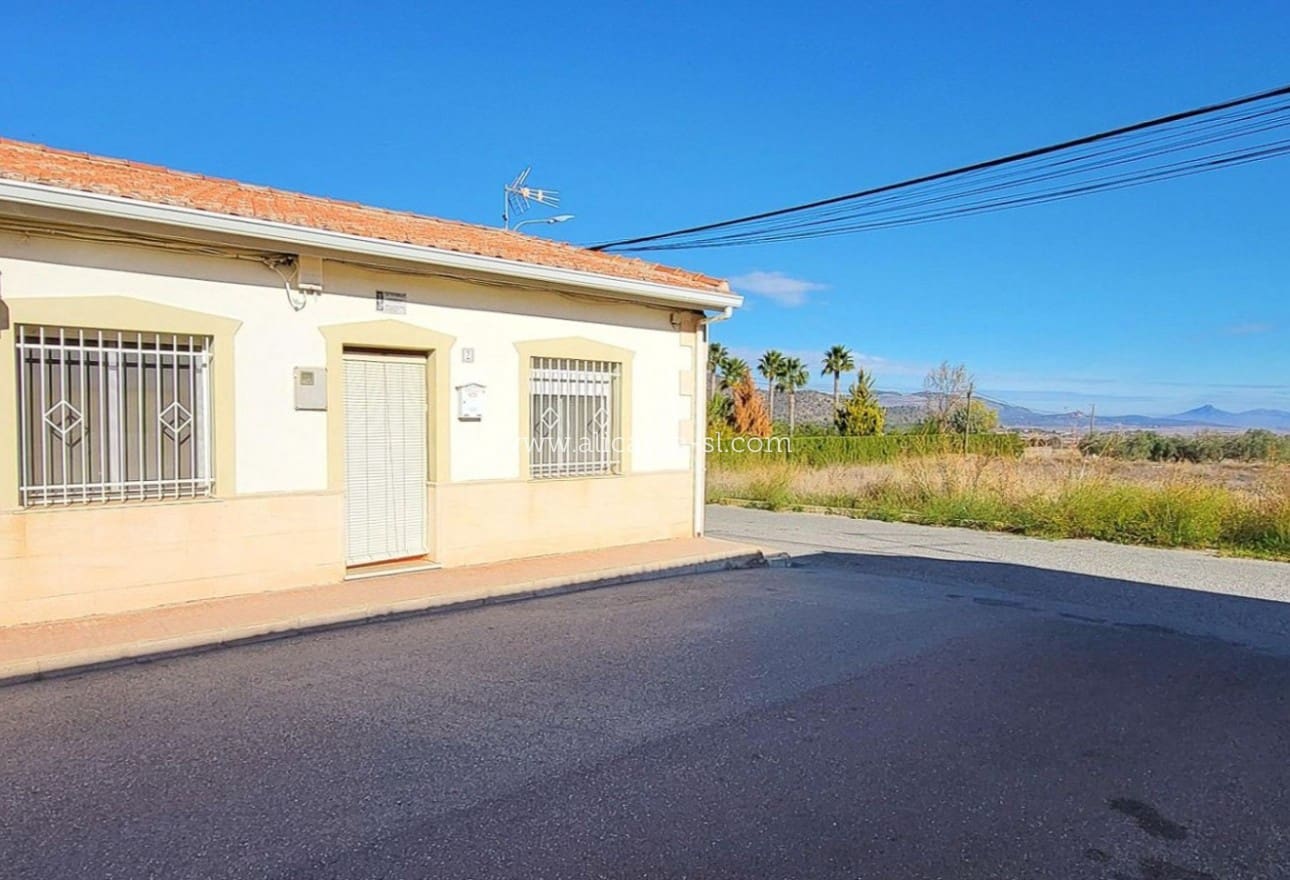 3 sovrum Hus till salu i Monovar / Monover - 135 000 € (Ref: 9413414)